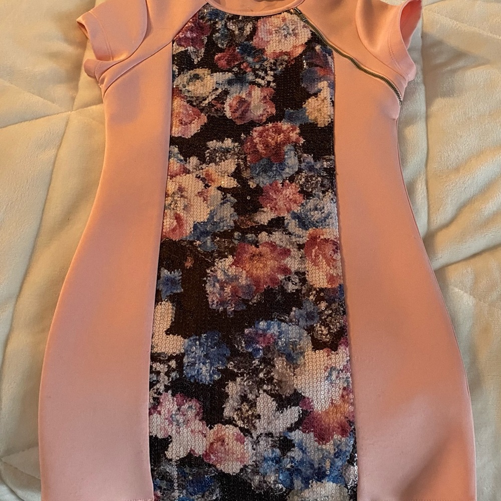 Girls Pink and sequin floral dress w/zipper accent